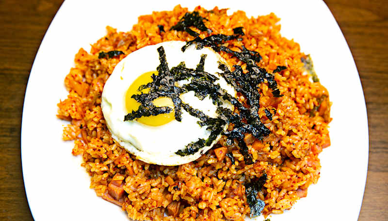 Kimchi Fried Rice (김치볶음밥)