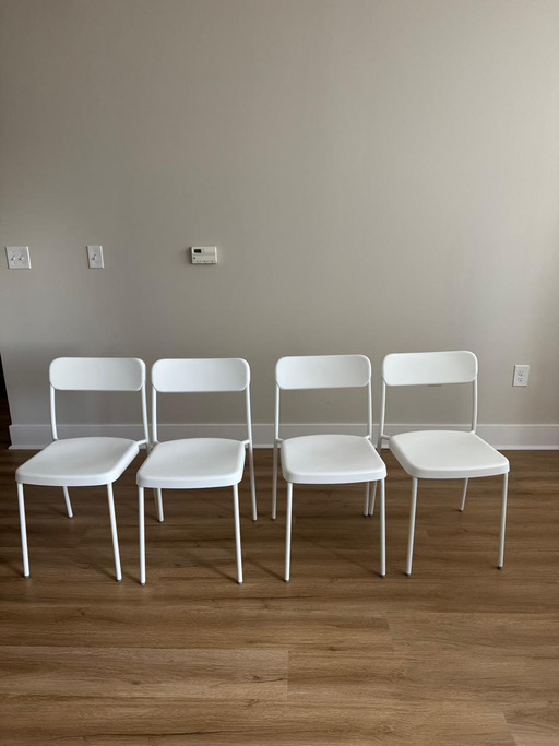 LIKE-NEW Full Apartment Furniture Set – IKEA and More, Moving Sale - photo 8