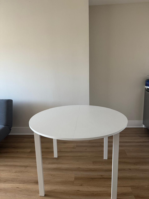 LIKE-NEW Full Apartment Furniture Set – IKEA and More, Moving Sale - photo 9